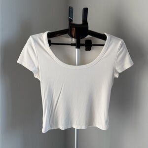 Gypsy & Jade | White Ribbed Cropped Shirt Size L